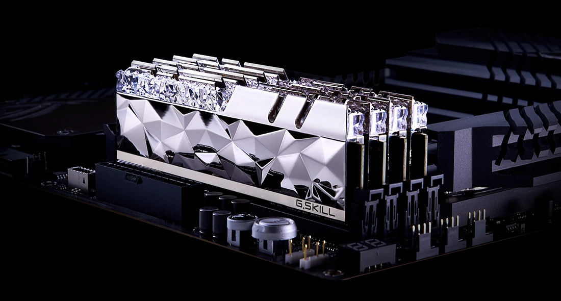 Trident Z Royal - 32GB 4000MT/s UDIMM DDR4