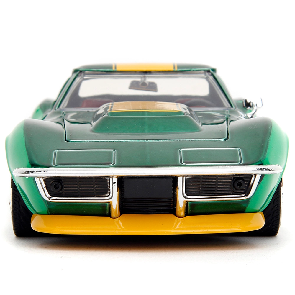 Street Fighter 1969 Chevy Stingray Corvette with Cammy Figure - 1:24
