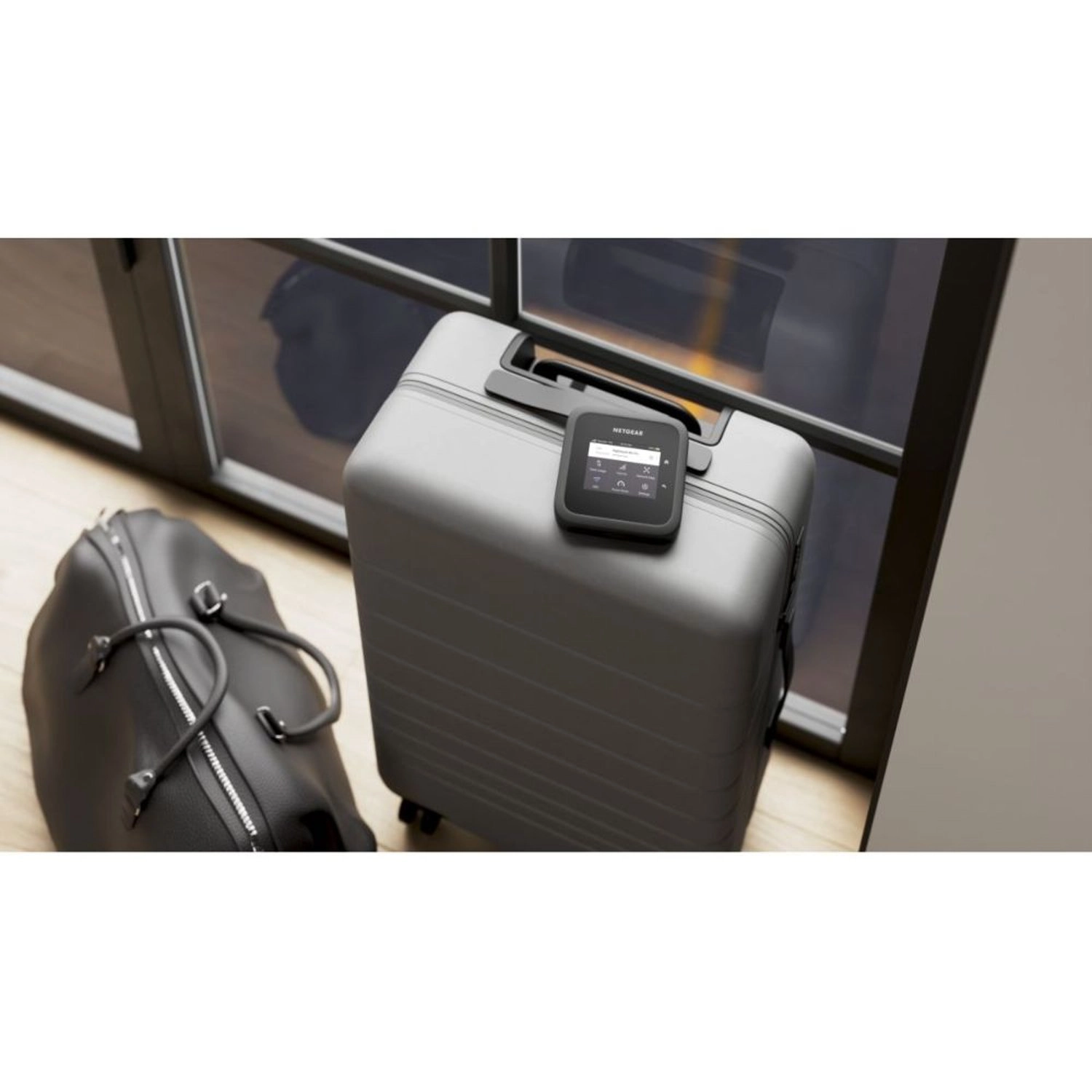 Nighthawk M6 Pro MR6550-100PAS