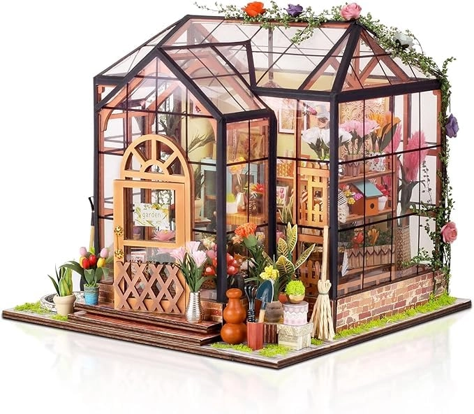 Tazweeq Miniature Greenhouse Kit - 1:24 Scale Multicolor