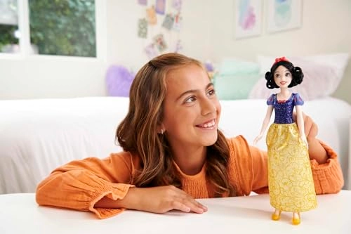 Snow White Doll - Plastic Shimmer Princess