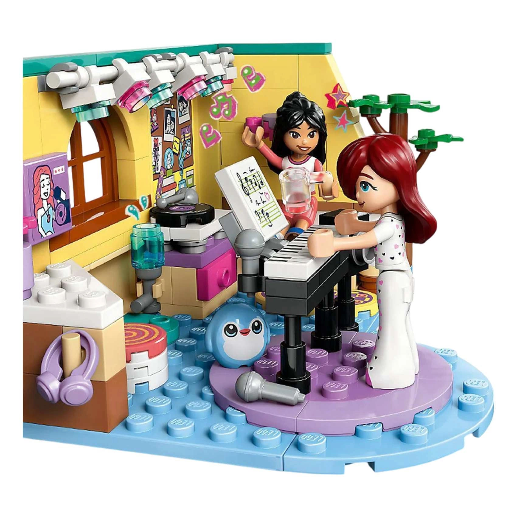 Friends Paisley's Room (42647)