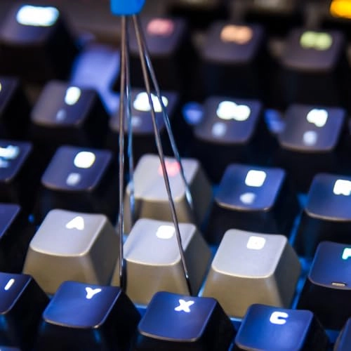 2 in 1 Keycap Remover - USB-A