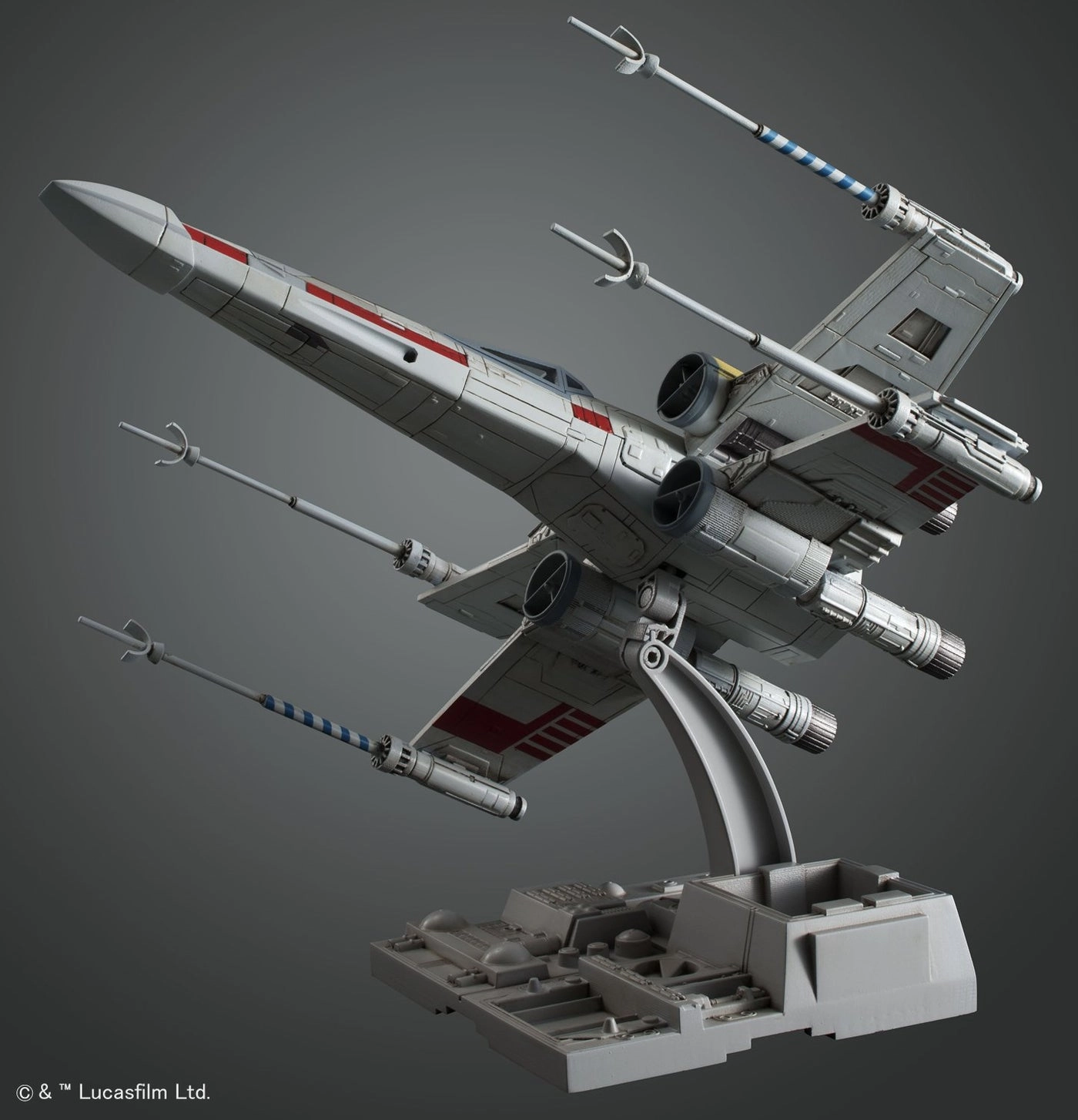 STAR WARS X-Wing Star Fighter Model Kit (BAN191406) - 1:72