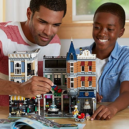 Creator Expert Assembly Square (10255)