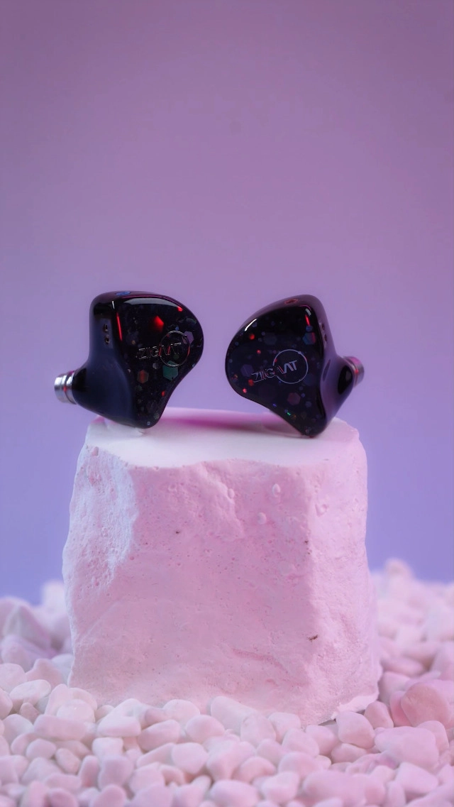 ZiiGaat Cincotres Wired Earbud