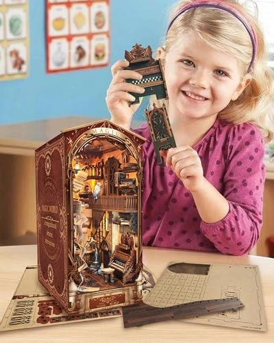 Book Nook Kit - Magic Book House