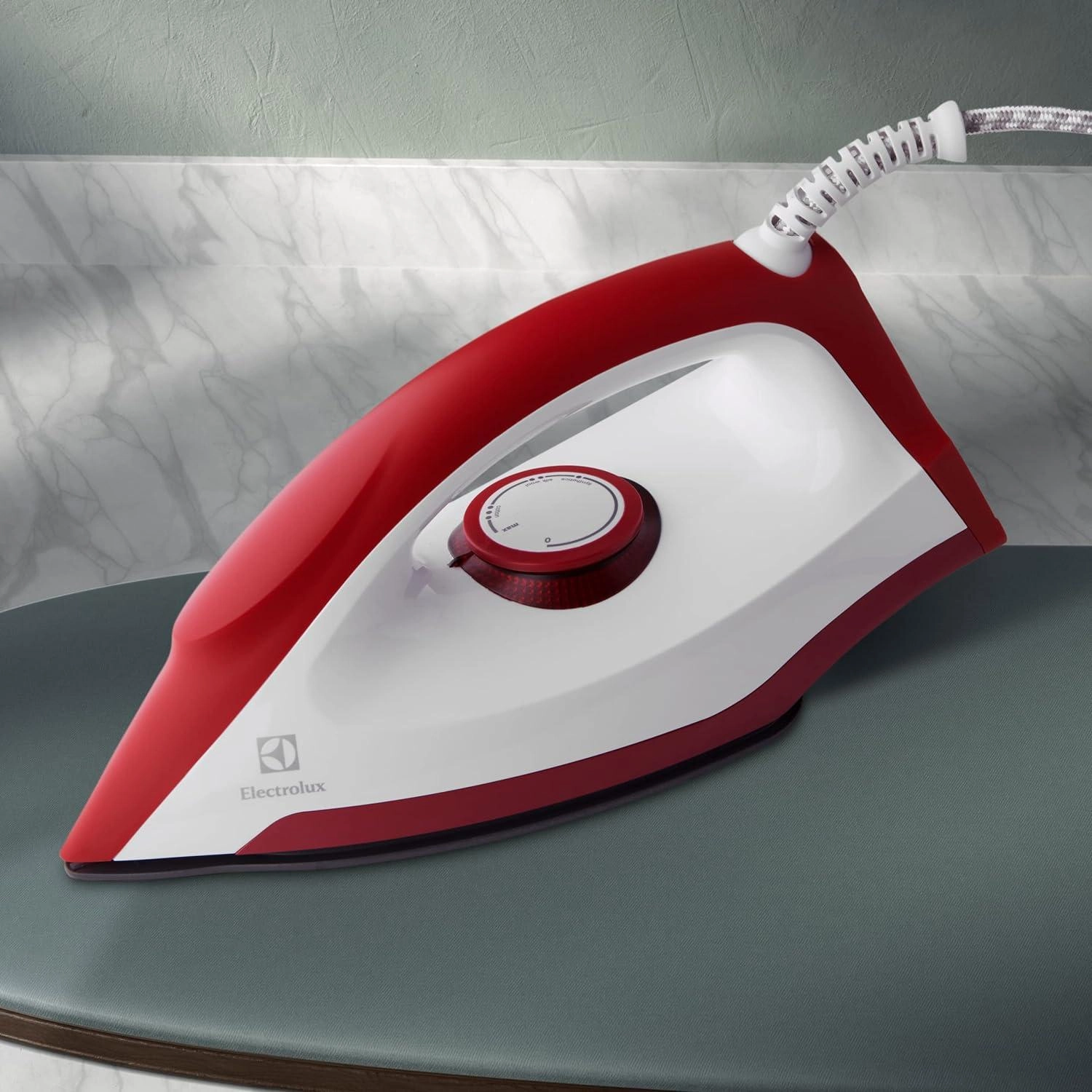 EasyLine Dry Iron - 1300 Watt Red