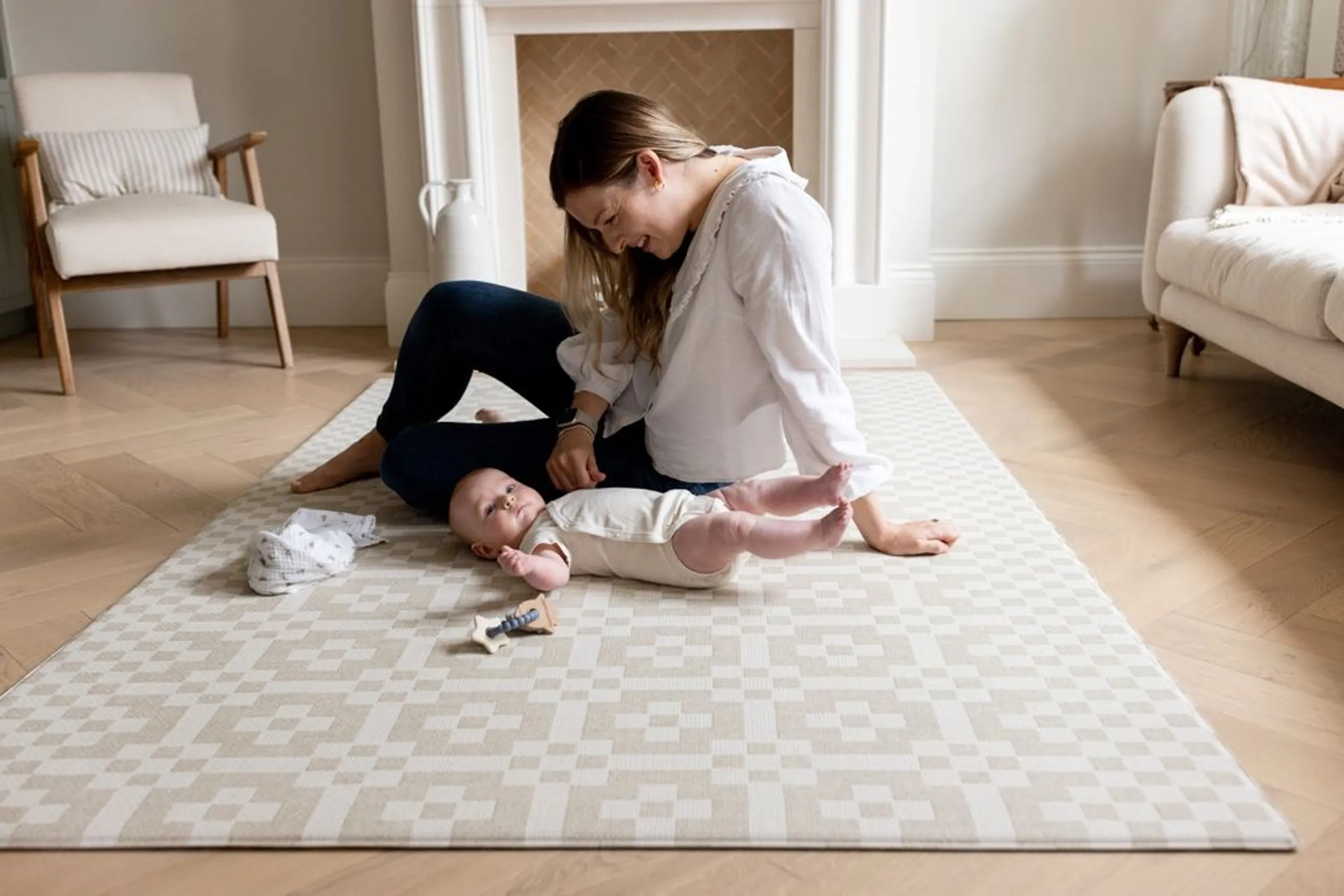 Holbein And The Pembroke Xl Playmat - Newborn