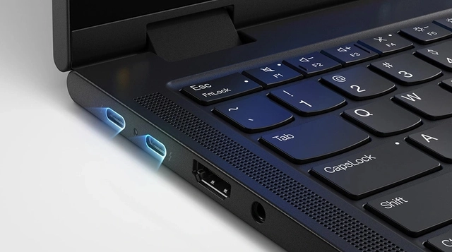 <p>PORTS APLENTY</p><p>Two Thunderbolts = Speedy Transfers</p>