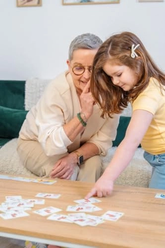 Troupo - Card Game