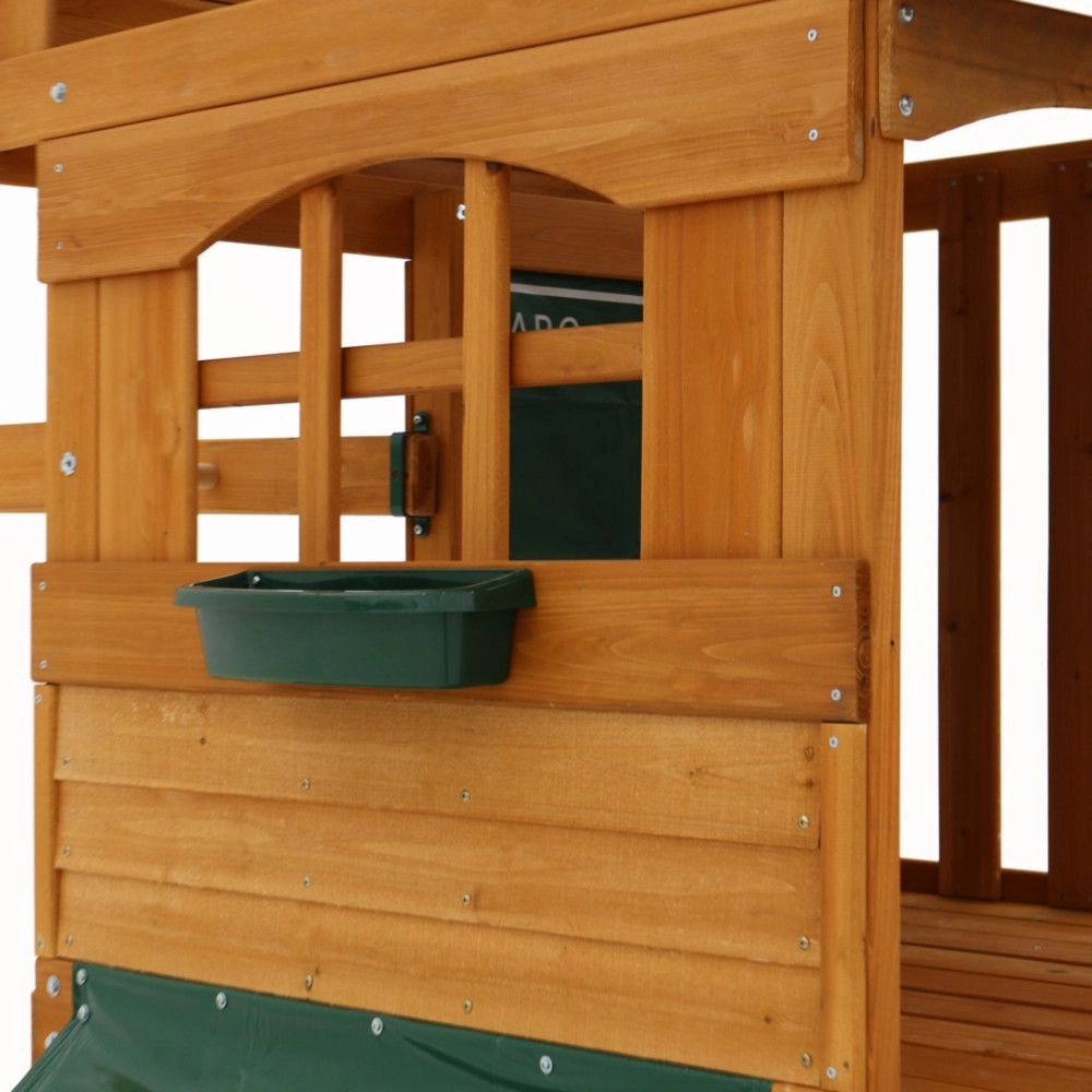 Ridgeview Deluxe Clubhouse - Holds up to nine children 990 lb capacity