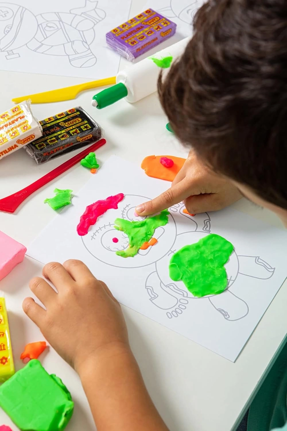 Paint with Plastilina Kit - 8x50g 3 modelling tools