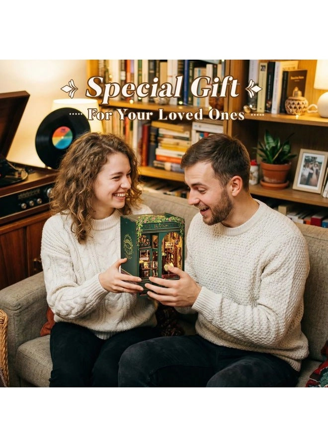 Book Nook Kit - Owl Bookstore