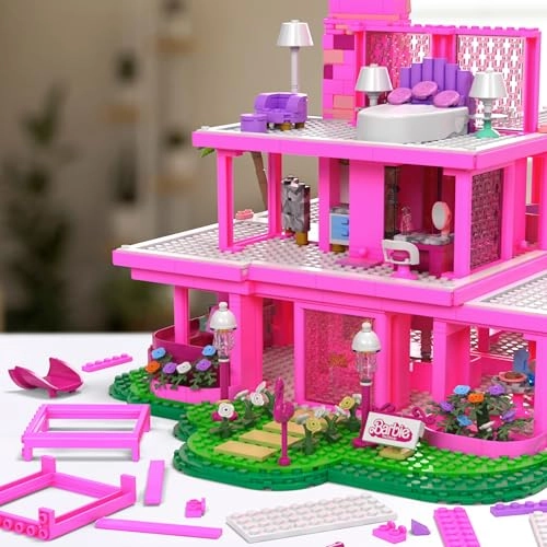Barbie The Movie DreamHouse Replica - 4 Figures