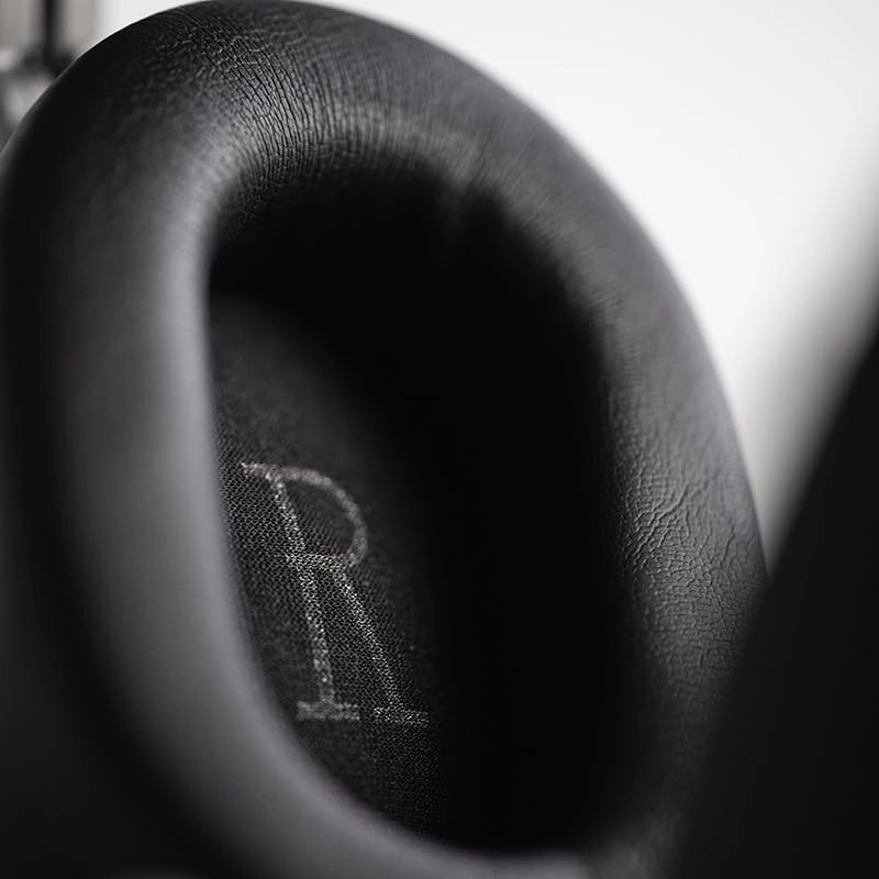 Edge Wireless Headphone