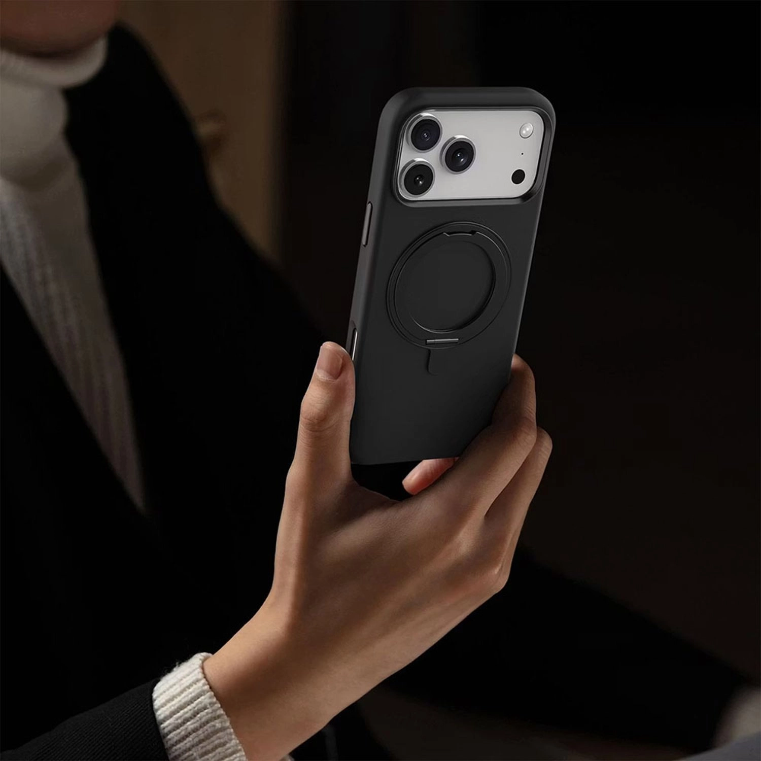 Iris Pro Silicone Case with MagSafe for iPhone 17 Pro