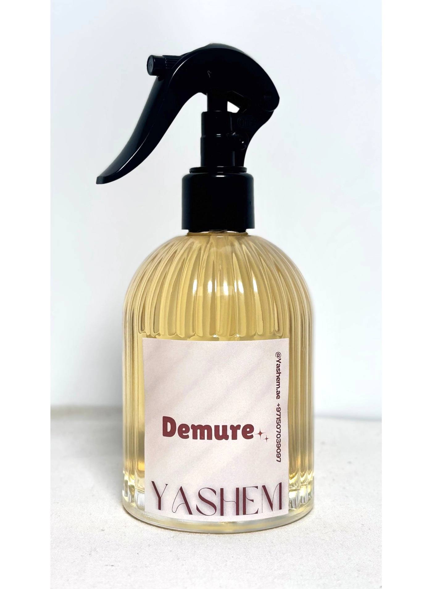 yashem Demure Multi-Use Spray - Warm Vanilla, Lavender, Cocoa & Spiced Blend