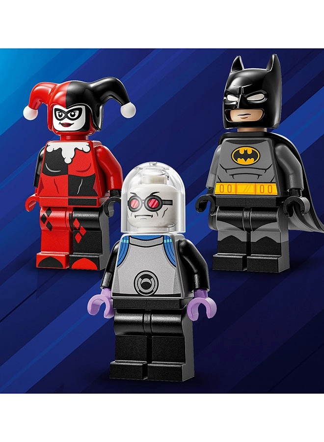 DC Batman Batmobile (76274)