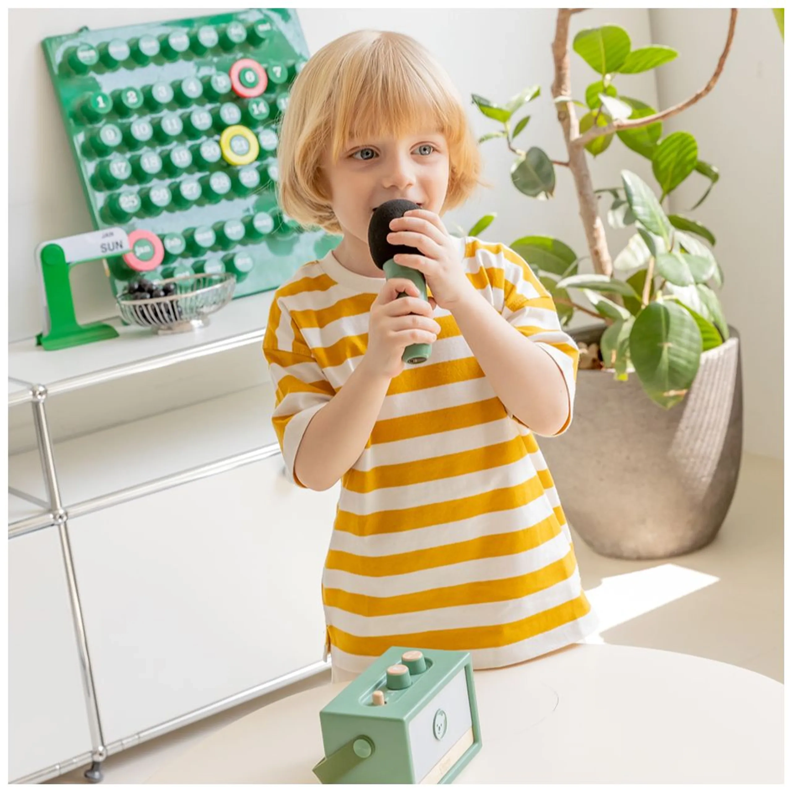 Mini Retro Tunes Karaoke Machine - 3 years+