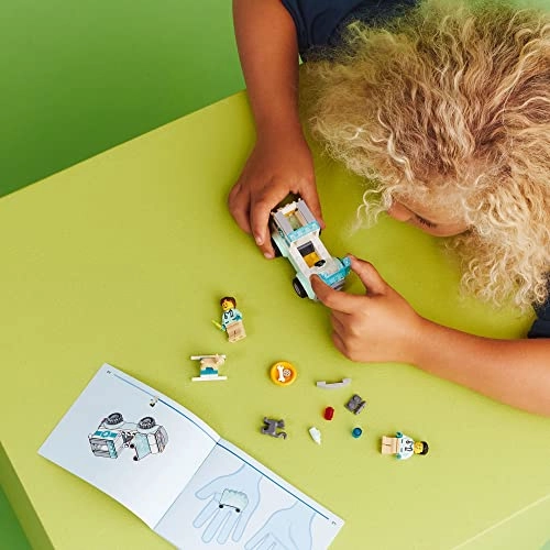 City Vet Van Rescue (60382) - Ages 4+