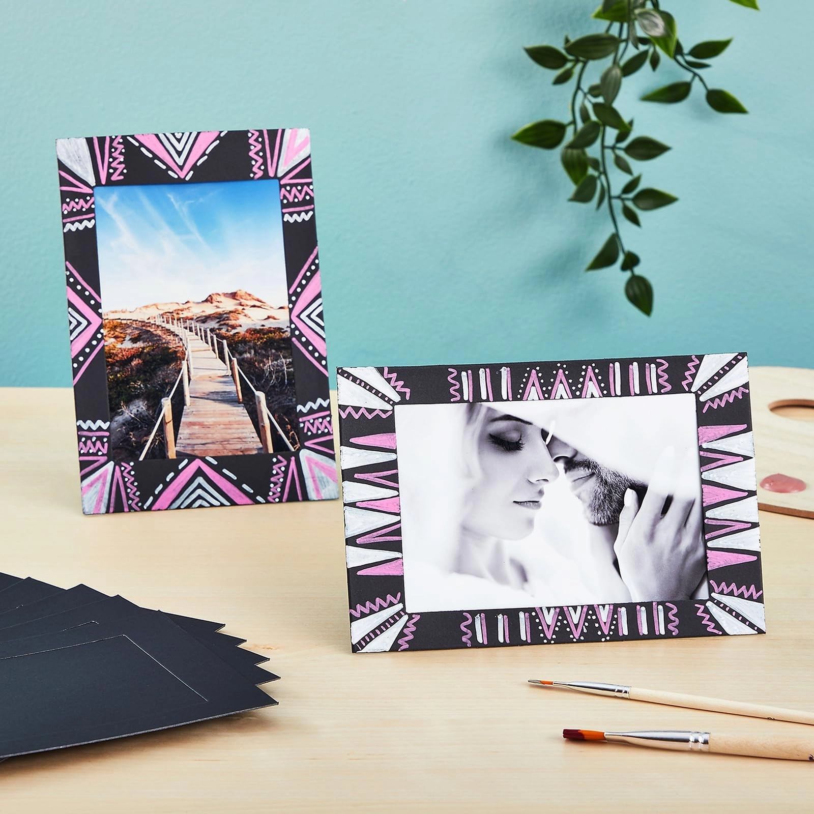 Paper Picture Frames - 4x6 Single