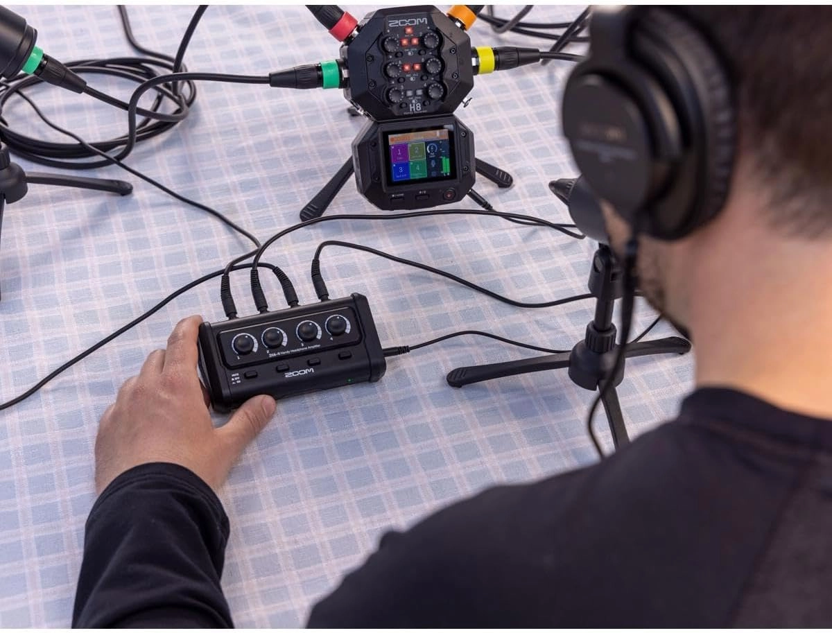 ZHA-4 - 4-channel Headphone Amplifier