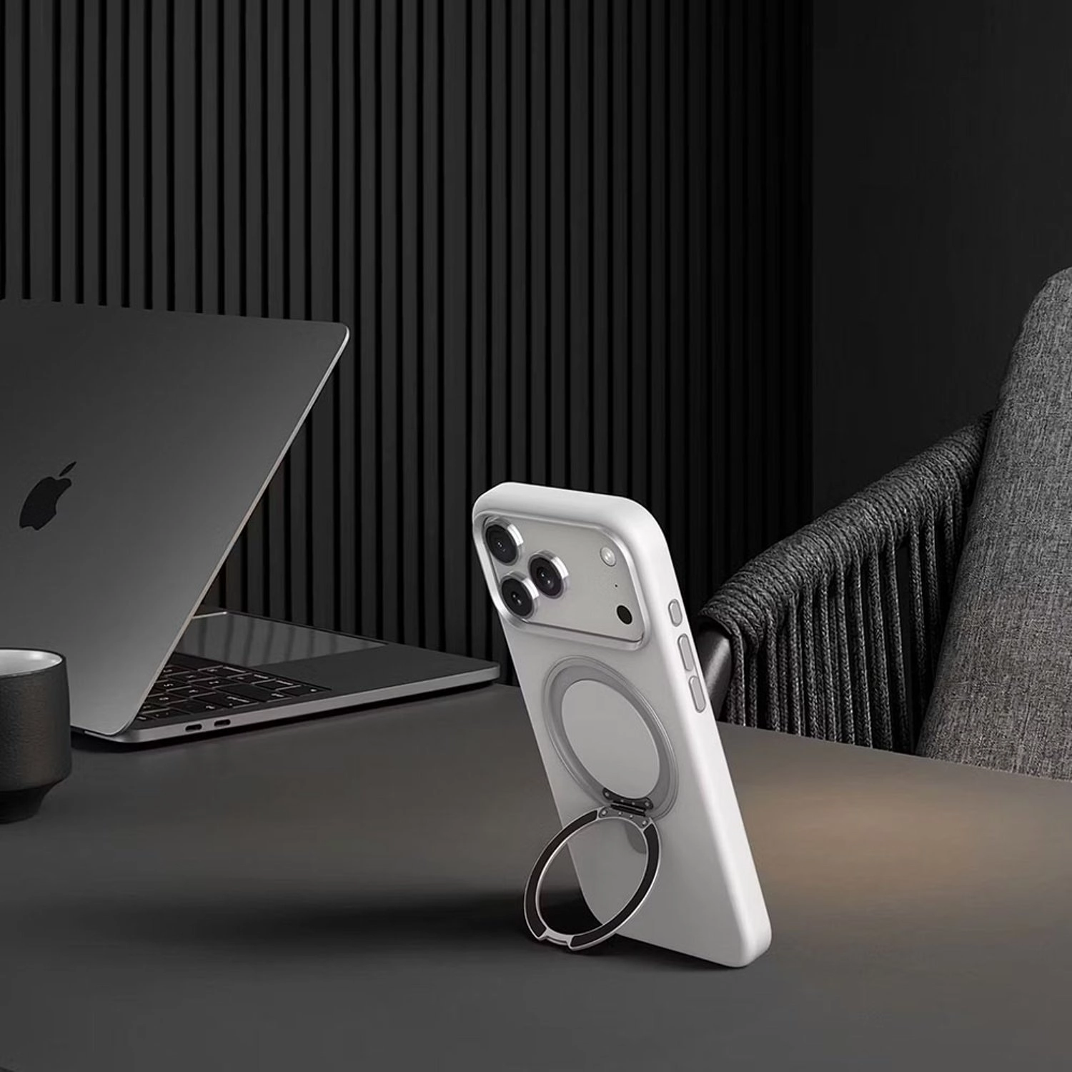 Iris Pro Silicone Case with MagSafe for iPhone 17 Pro