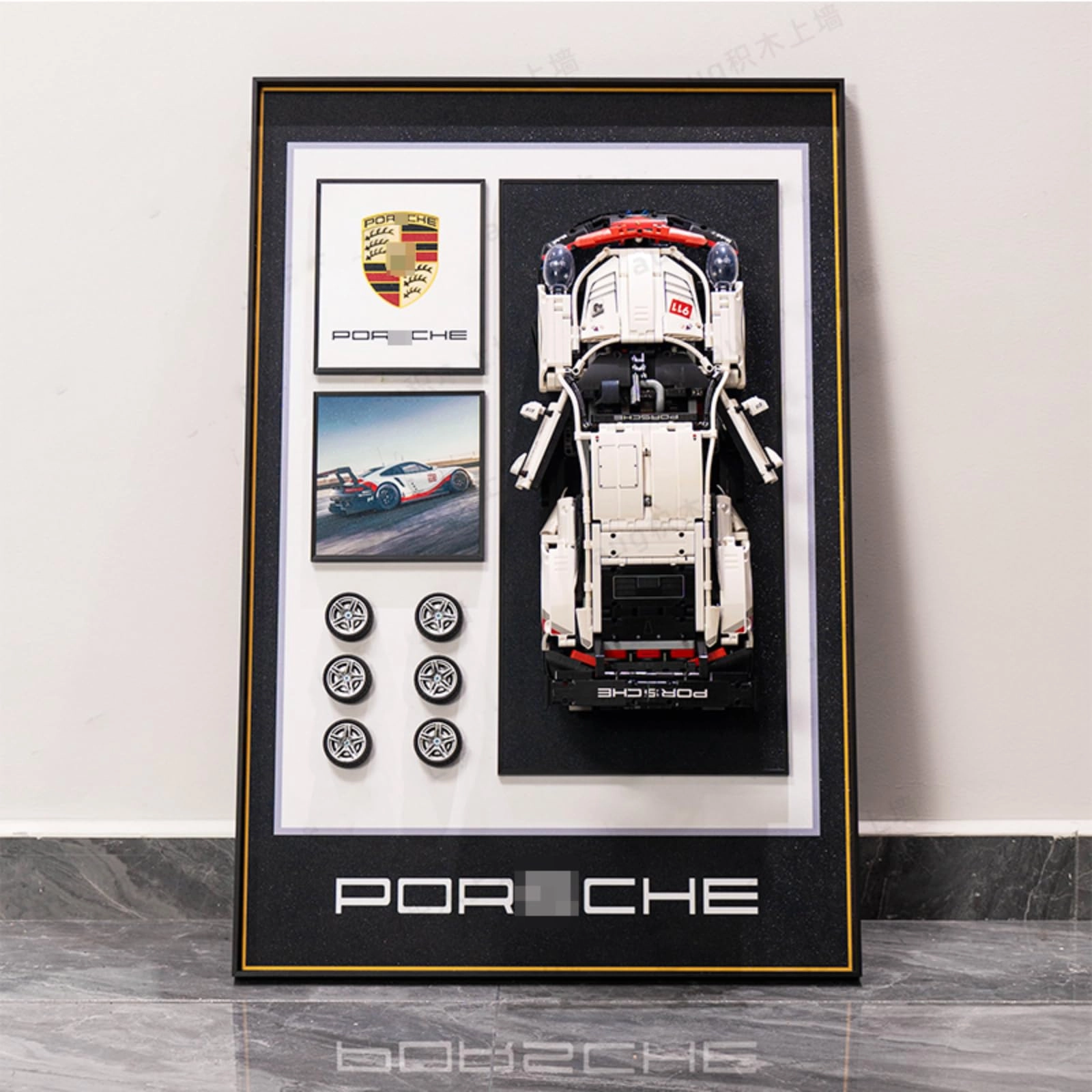 Figures Display Wall Mount