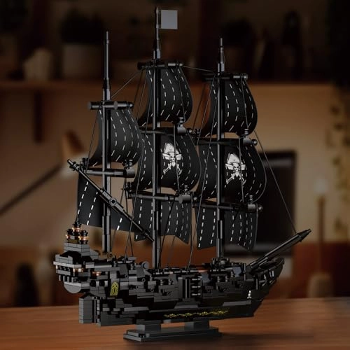 Black Pearl Pirate Ship - 774 pcs