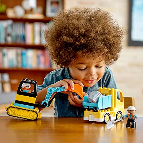 Construction Truck and Tracked Excavator (10931)