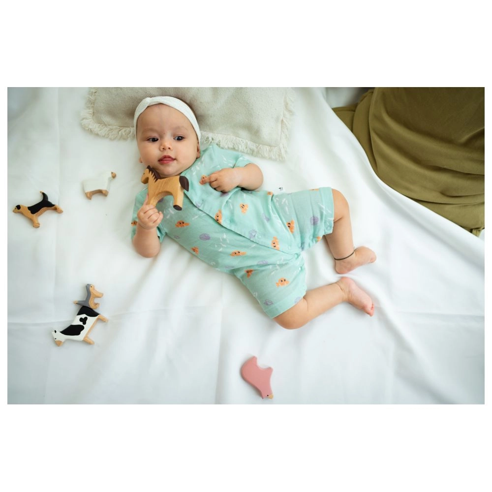 Wooden Farm Animals Set - Suitable for 2 years & above 6pcs