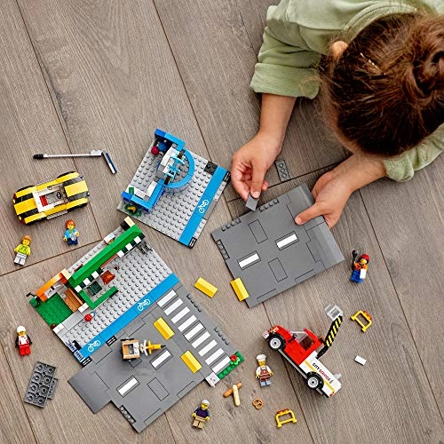 Shopping Street (60306) - Transportation