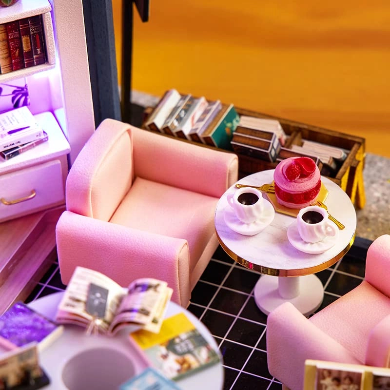 DIY Miniature Dollhouse Kit - 124 scale