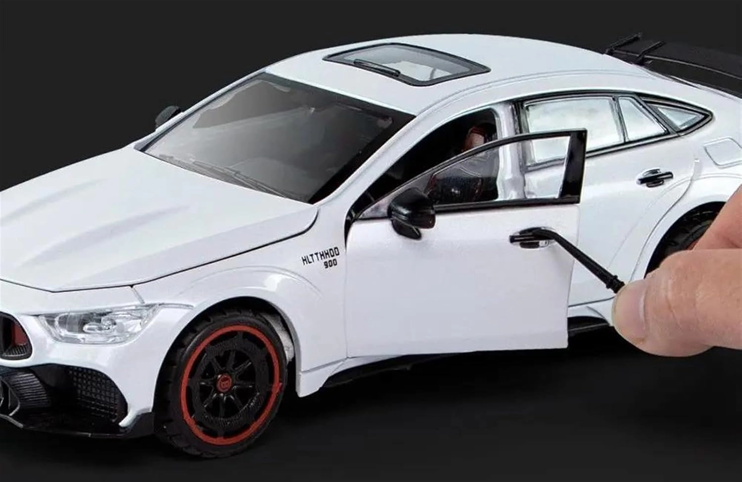 Metal Pullback Car - 1:24 1 pcs