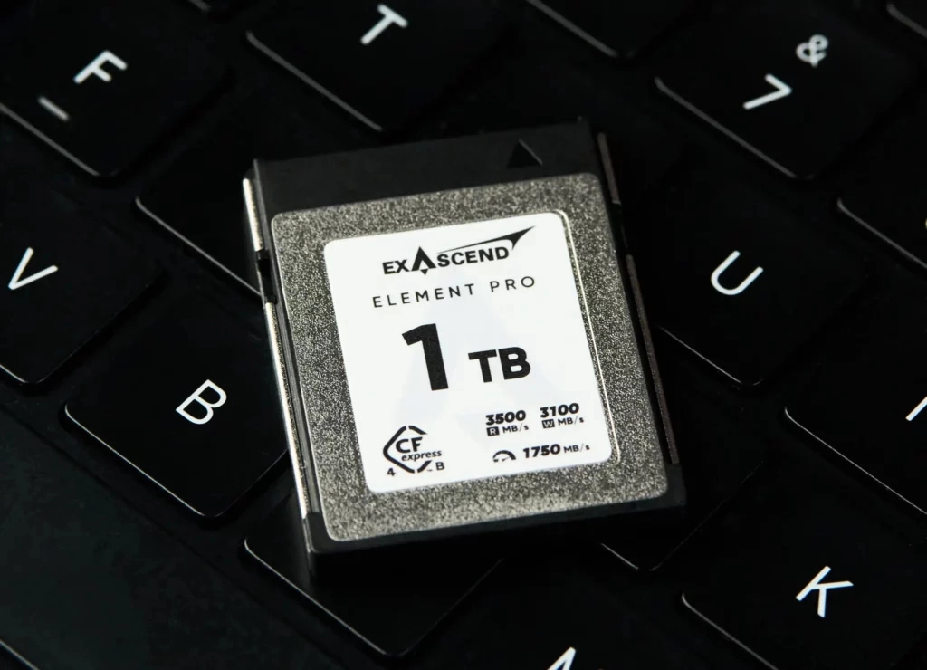 Element Series CFexpress Type B - 256GB