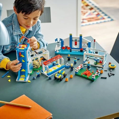 LEGO City Police Training Academy (60372)