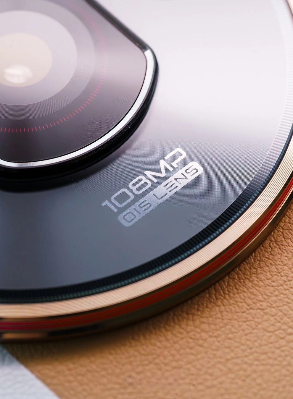 Focus Pro - 8GB 256GB