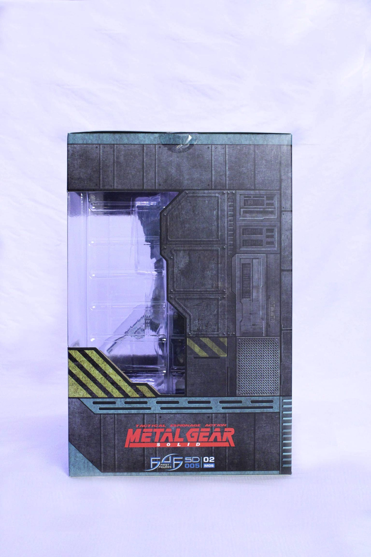 Solid Snake SD - Metal Gear Solid - 8" PVC Painted Stealth Camouflage