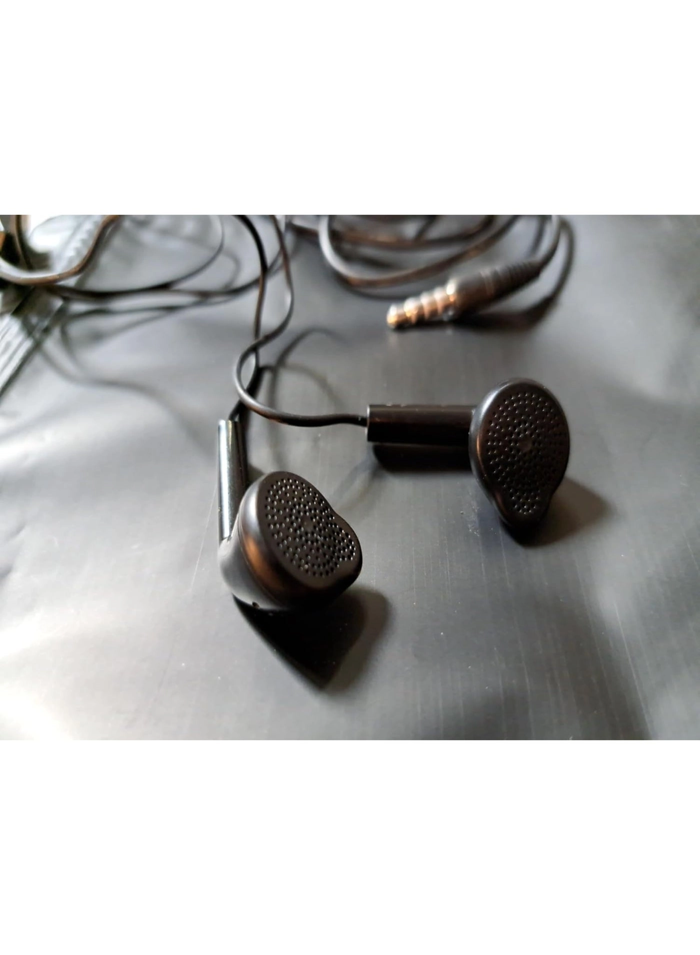 Universal 3.5mm Wired Earphones