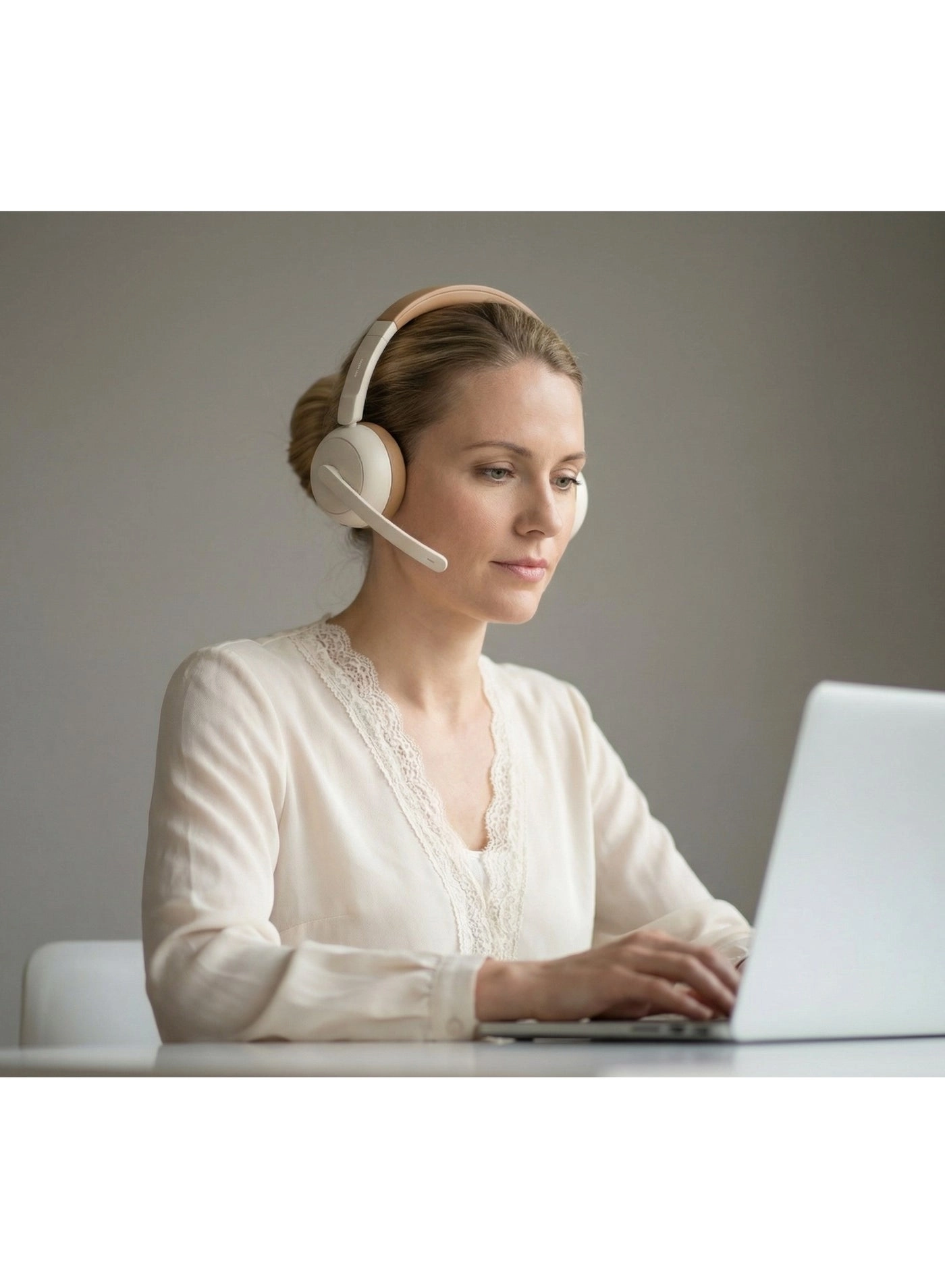 Talk Pro Wireless Headphone