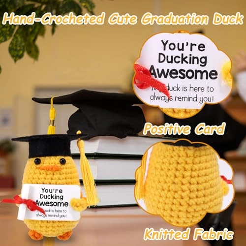 Graduation Duck - 9 x 6 x 5 cm