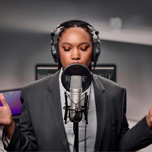 NT1 5th Generation + DS1 XLR+USB Microphone Bundle