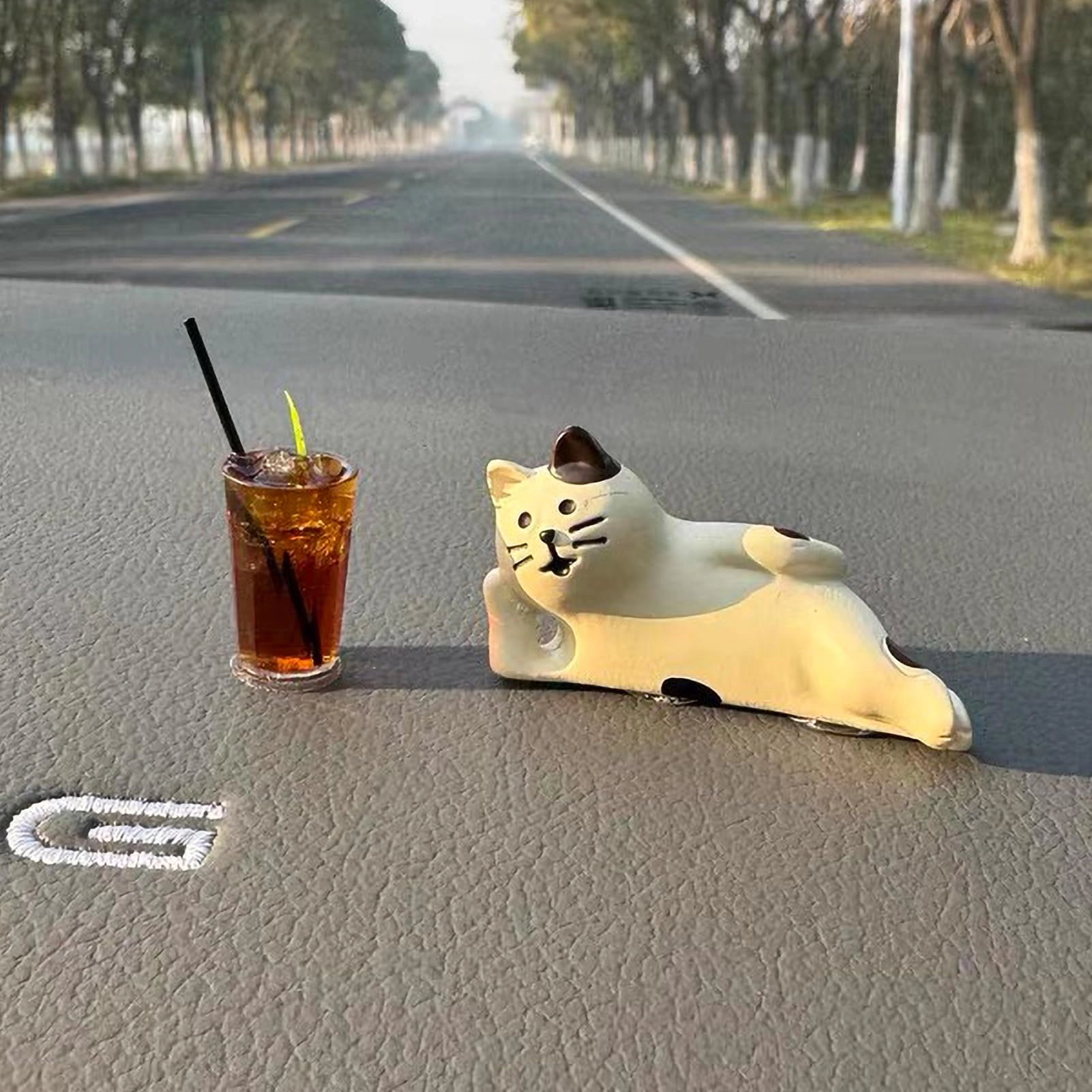 Lucky Cat - Resin