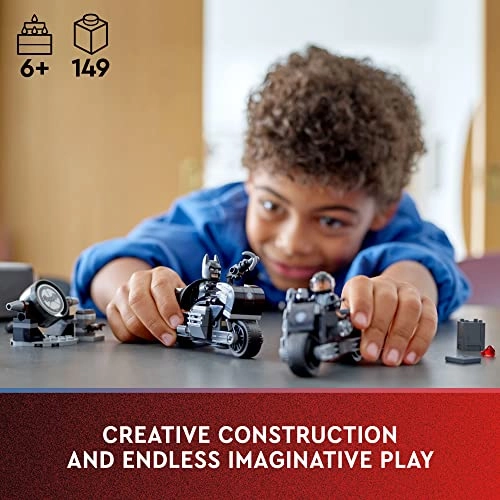 DC Batman Batman and Selina Kyle Motorcycle Pursuit (76179)