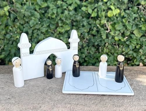 Little Emirati Family Wooden Peg Dolls Set - 36 months - 8 years 6 pieces