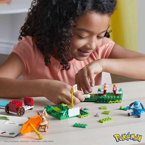 Pokémon Action Figure Building Toys Set - Pokémon Picnic Eevee and Riolu 193 pcs