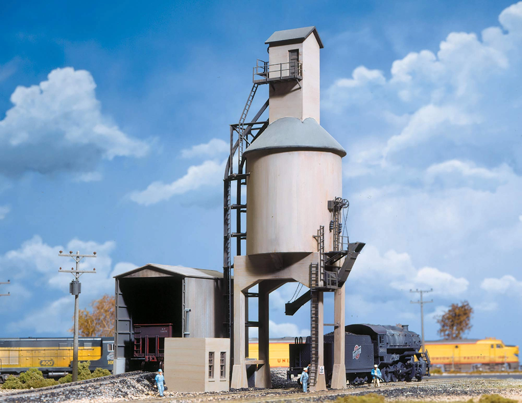 Walthers Cornerstone Series Kit Concrete Coaling Tower Model Kit - HO Concrete