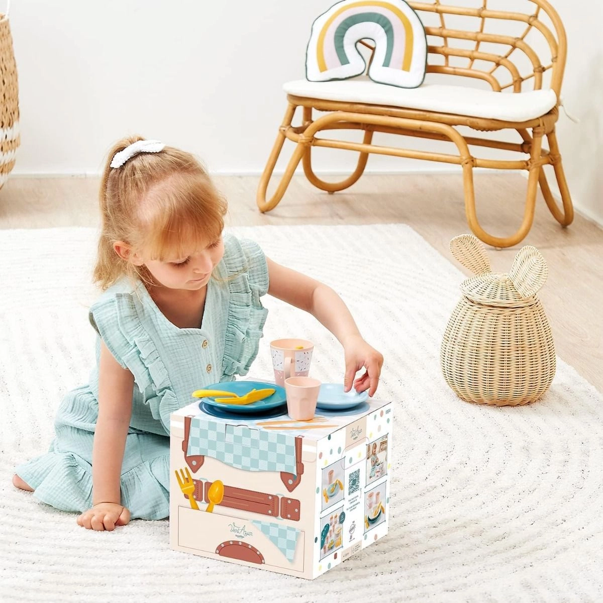 Vert Azur Picnic Pretend Playset - 32 pcs (sim-7600001684)