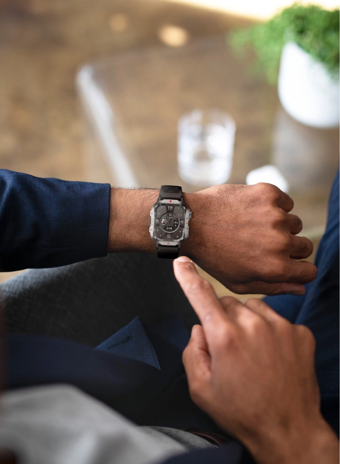 Gravix Smart Watch Zinc Alloy + ABS